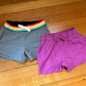 Primary kids shorts bundl:  Size 6-7